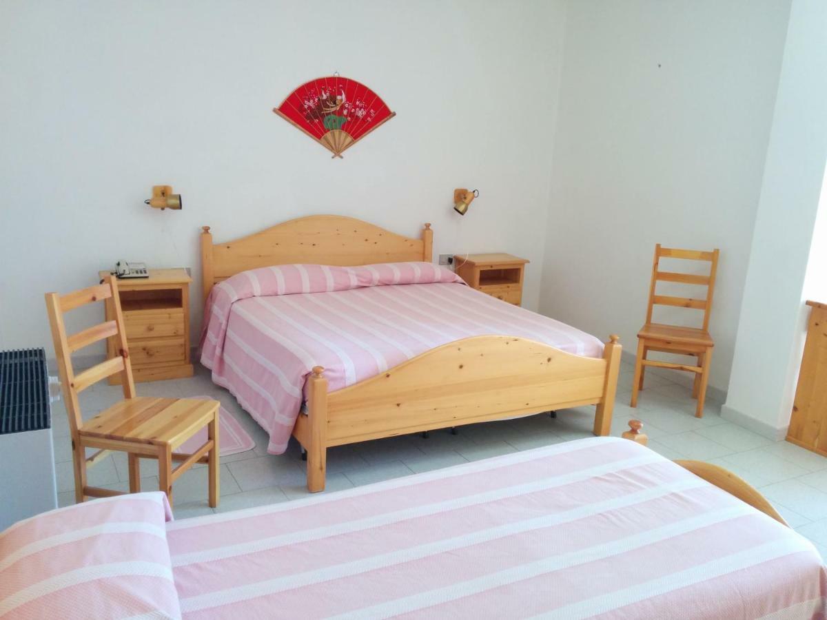 באדזי Hotel Panorama מראה חיצוני תמונה